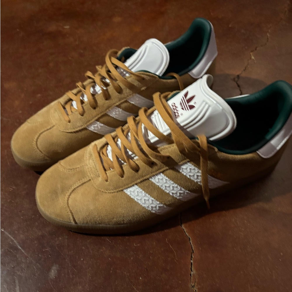 Adidas Men's Tan Gazelle “mesa”